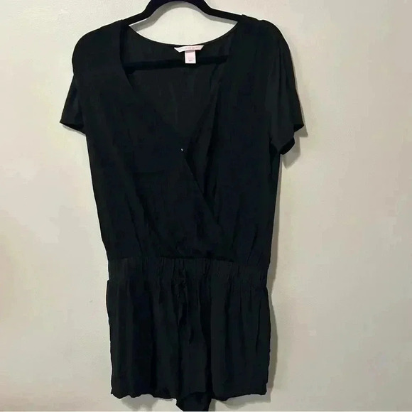 Victoria  secret short romper M - Picture 2 of 6